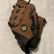Wilson A450 Baseball/T-ball Glove 10" Right Hand Throw RHT Leather MLB