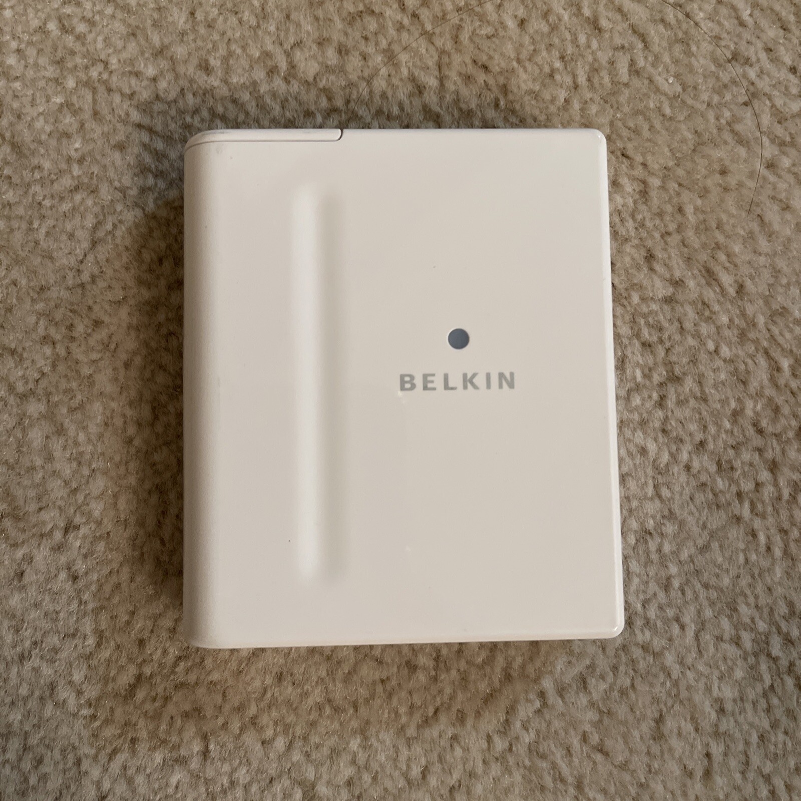 Belkin White Media Reader for iPod Model F8E461 CompactFlash SD MMC