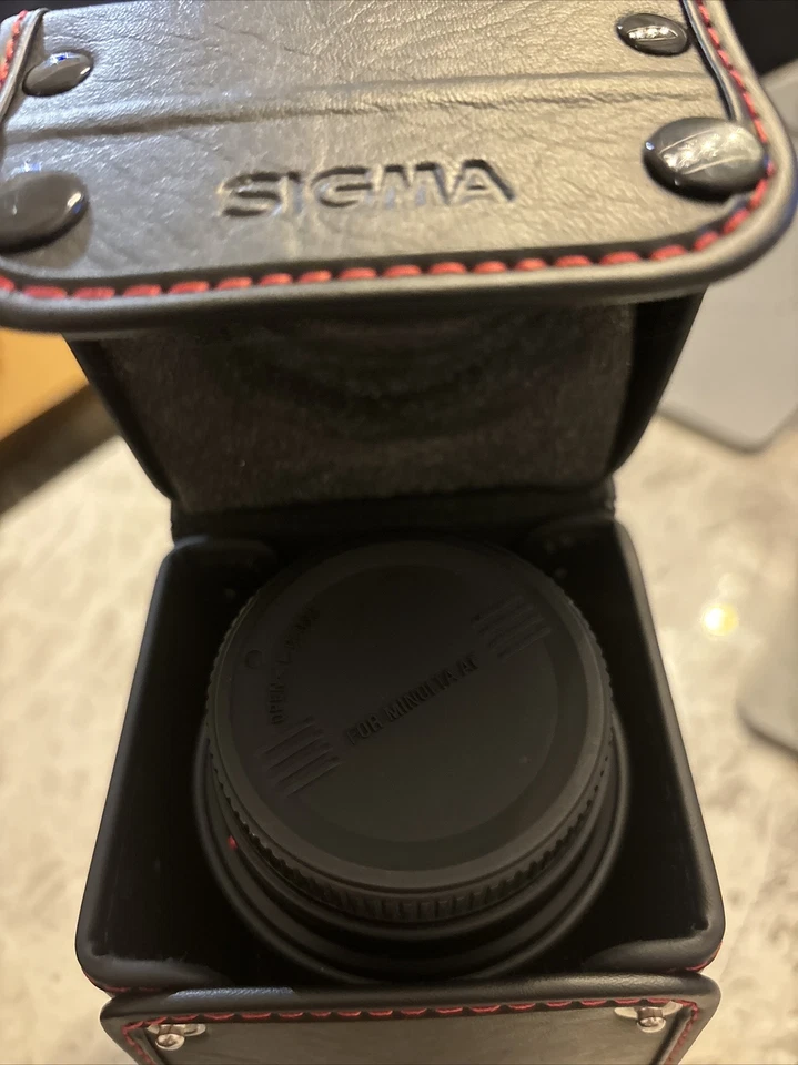 Sigma 70-300mm F4-5.6 DG APO MACRO AF Zoom Lens Sony A Front & Rear Caps 030624 - Image 4 of 4