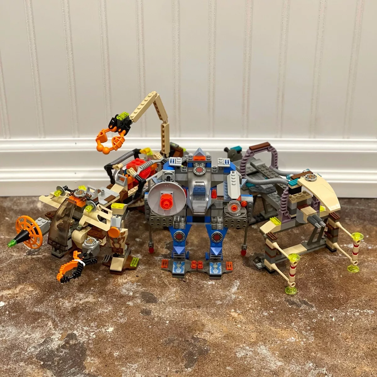 Vintage LEGO Life On Mars 7316 Excavation Searcher 7313 Red