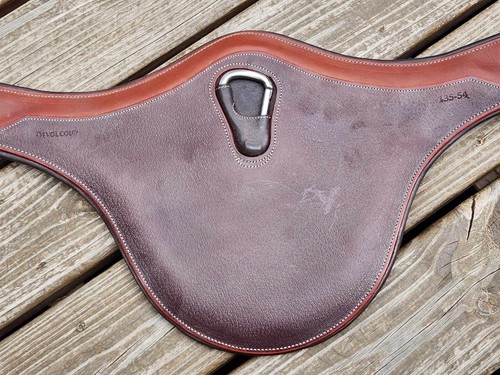Devoucoux Dos Tonos Marrón Acolchado Protector del Vientre Tachuela Circunferencia de Salto - 54"-135 cm - ¡NUEVO CON ETIQUETAS! - Imagen 5 de 8