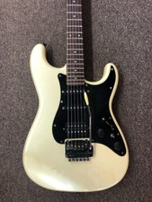 Fender Made In Japan E-series Stratocaster Electric Guitar Sn: E718848