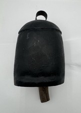 VGT Primitive Handcrafted 6 Iron Cow Bell w/Wooden Clapper Farm Decor NICE