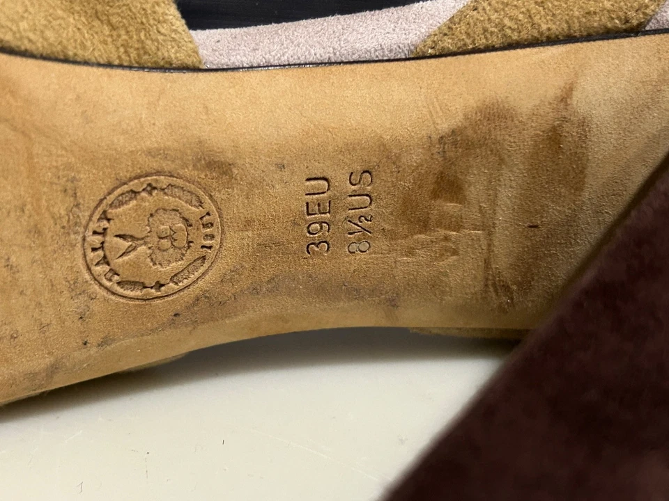 Женские босоножки Bally размер ЕС 39 США 8,5 бежевые обнаженные замшевые на каблуках - Изображение 3 из 4