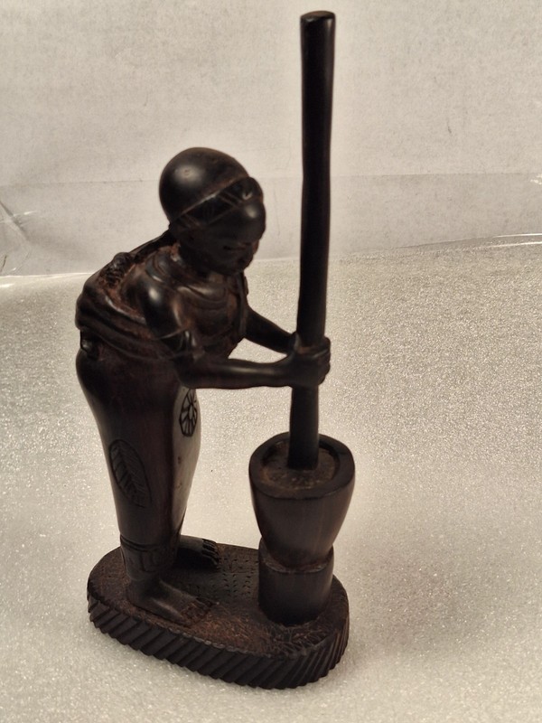 Vtg Hand Carved Wooden Woman w Child Figurine Washing Laundry