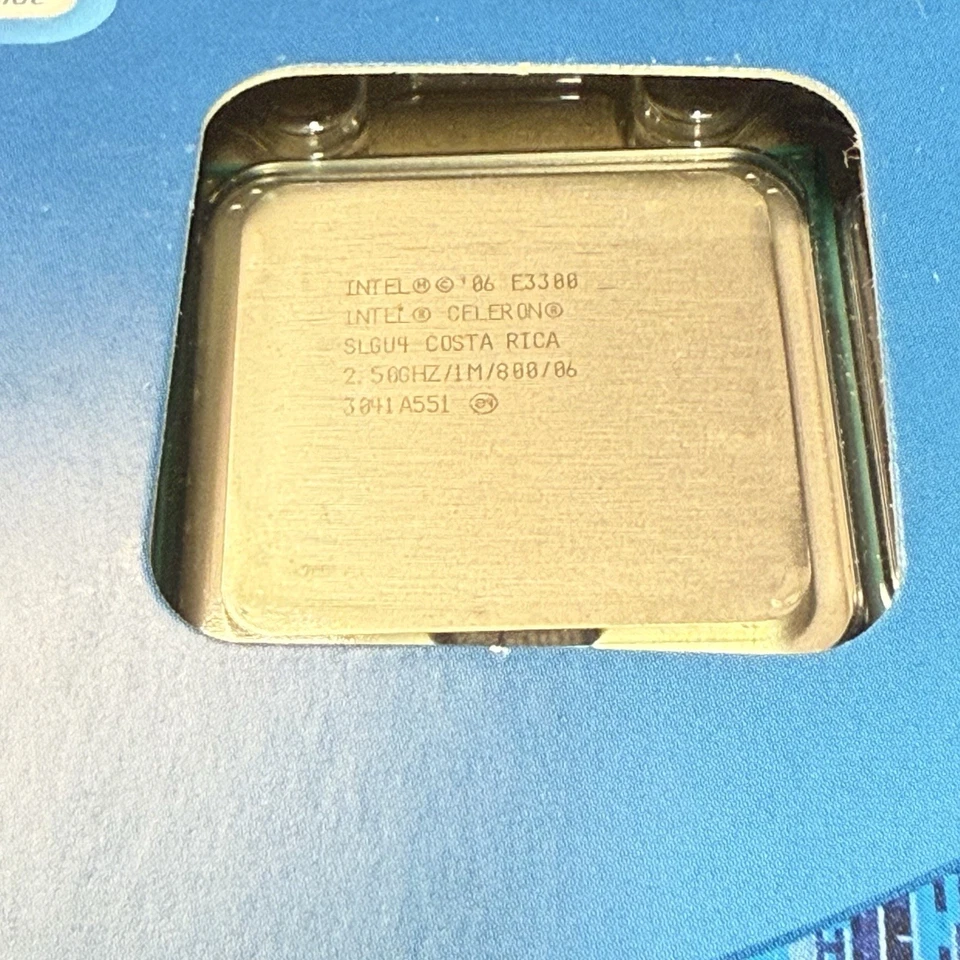 Intel Celeron E3300 2.5GHz CPU Socket LGA 775 New Sealed - Image 3 of 3