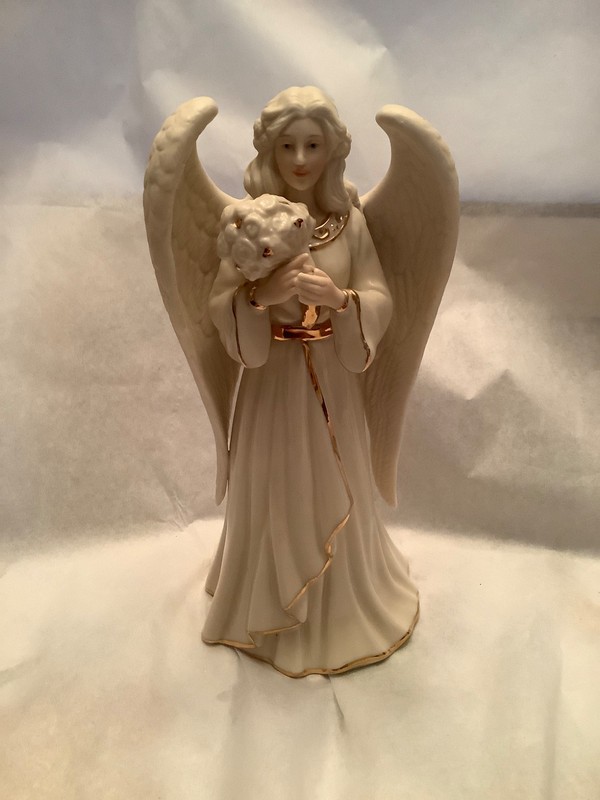 Lenox Angelic Visions Friend Angel With Flowers Figurine 8.5 inches tall.