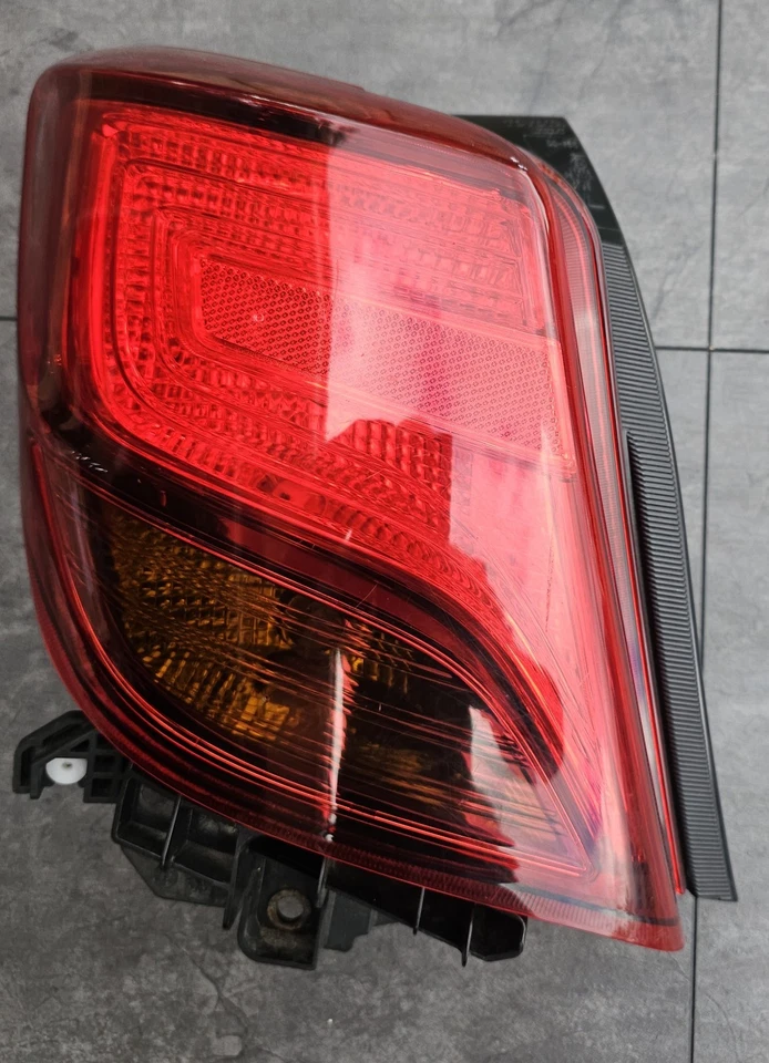 Rear Light Toyota Yaris Hybrid III MK3 Facelift 2014-2017, Left Passenger Side - Image 4 of 4