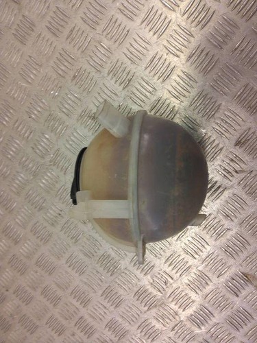 AUDI Q3 F3 Ausgleichsbehälter 1k0121407a 1.97 Diesel 2016 31024870