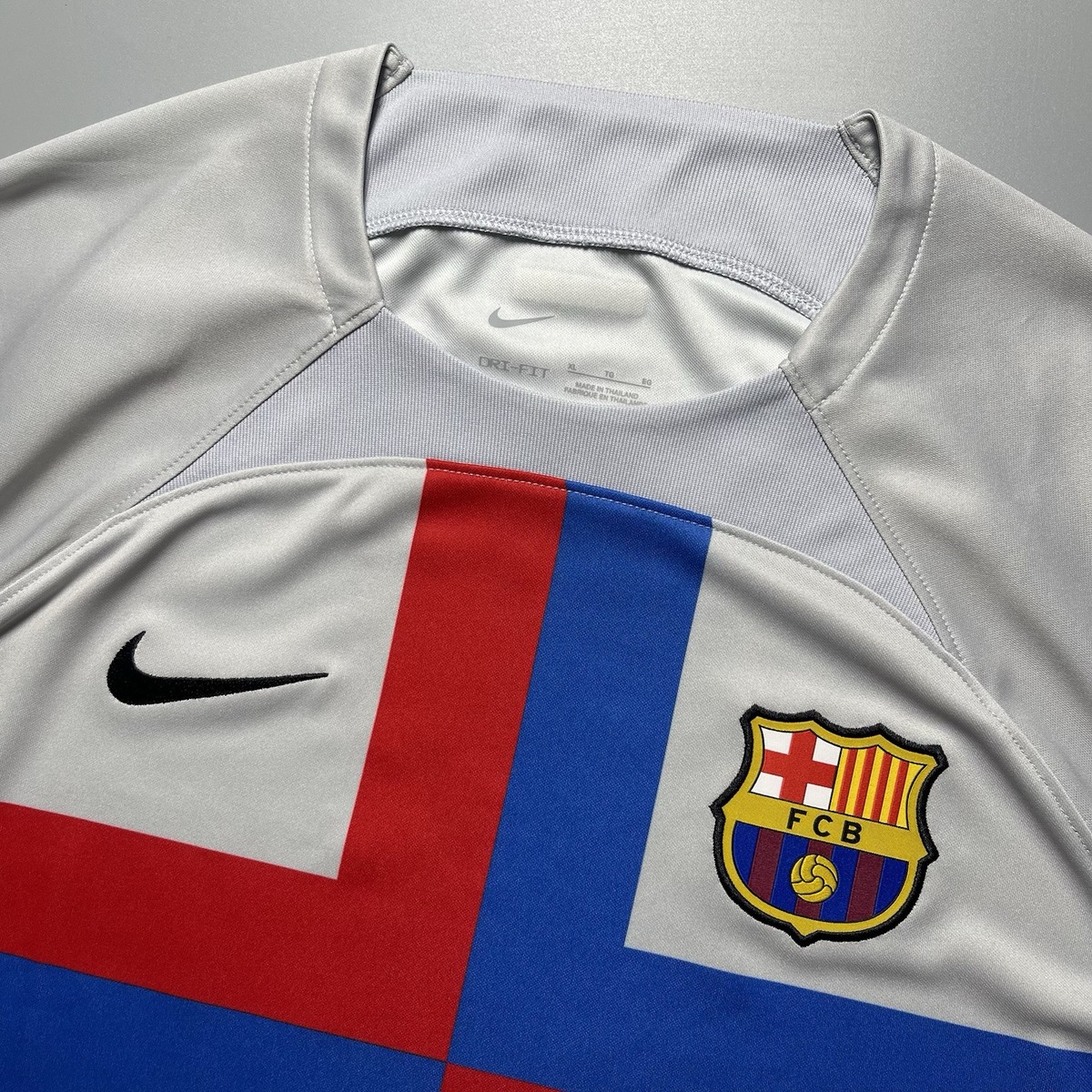 BARCELONA NIKE 2022/2023 FOOTBALL THIRD JERSEY #5 BUSQUETS SIZE