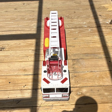Battery Operated Red & White Toy Fire Truck Ladder Vehicle, Firefighter, 4-10