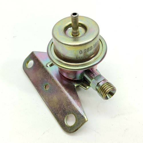 New Genuine GM 10028562 Fuel Injection Fuel Pressure Regulator - Picture 2 of 4