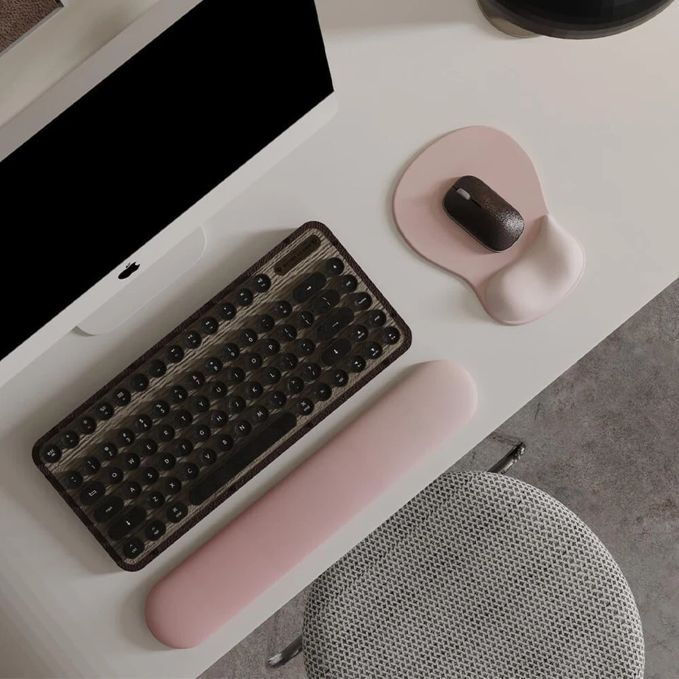 Comfort Gel Wrist Rest Mouse Pad-Ergonomic Office Mousepad with Wrist Support - Image 4 of 4