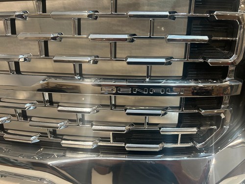 OEM 2020-2022 GMC ACADIA DENALI FRONT UPPER GRILLE GRILL 84818781 - Picture 12 of 14