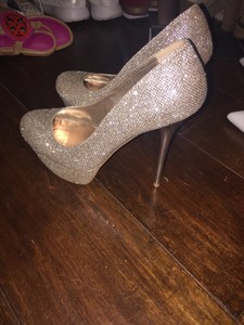 qupid gold heels