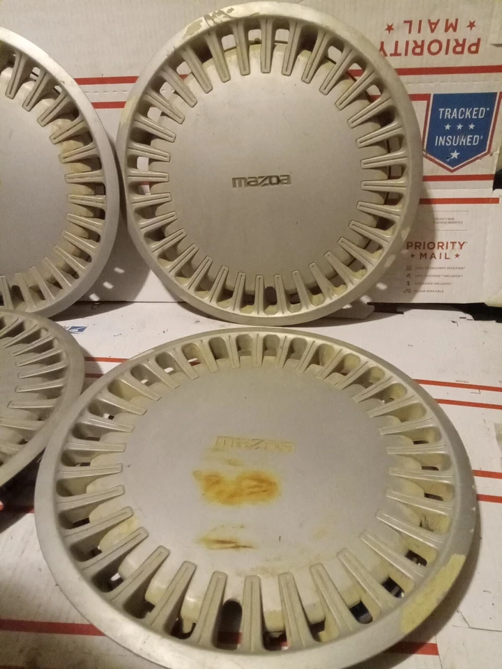 Used OEM Set 14" Hub Caps Wheel Covers GJ2937170 1988-92 Mazda 626 MX-6 (3369) - Image 2 of 4