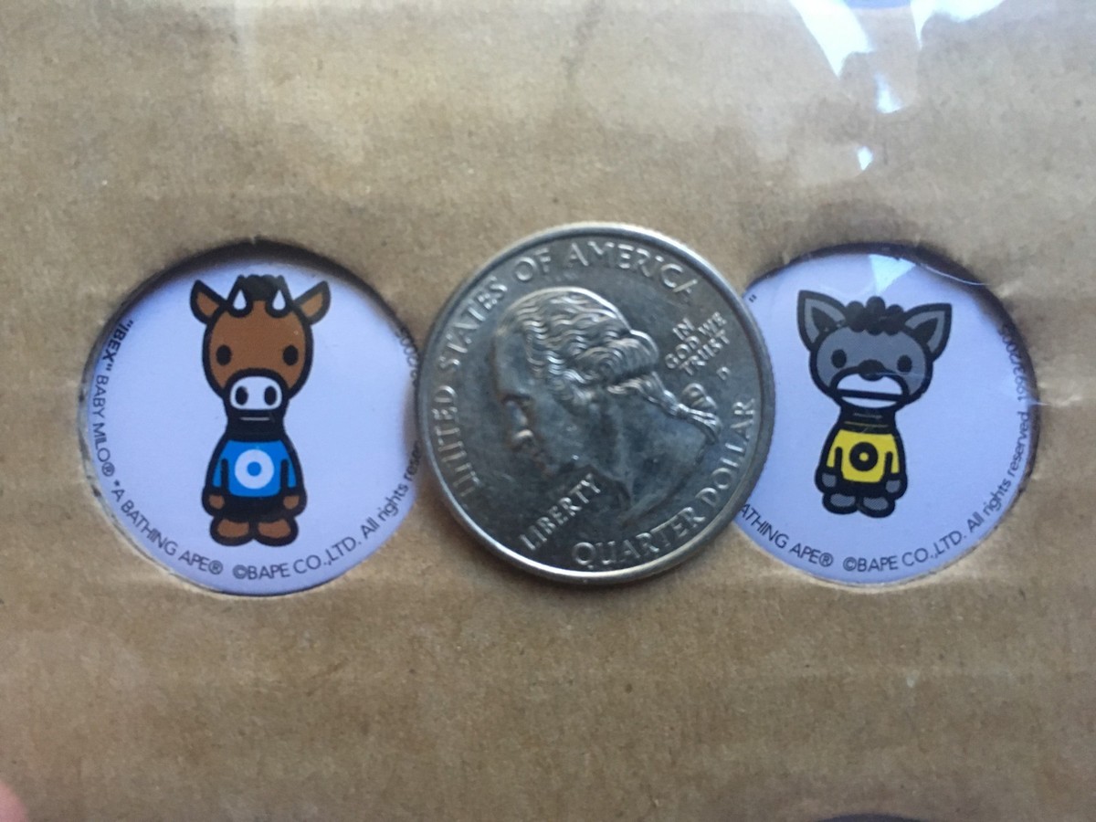 Baby MILO Animal Badge from A to Z 2005 (A Bathing Ape Collector 