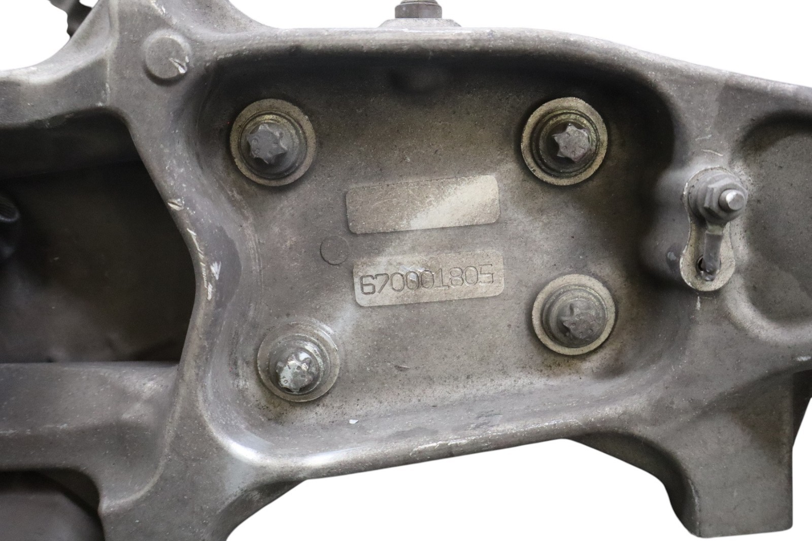 14-17 Maserati Ghibli M157 Front Left Side Wheel Spindle Knuckle Hub Bearing Oem