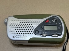 Dynamo Self-Powered Emergency Survival Radio Flashlight Battery Or Crank Power