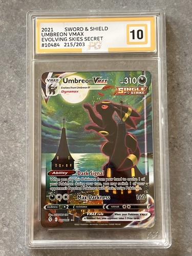 Pokémon TCG Umbreon Vmax Evolving Skies Holo Ultra Rare Card 215/203