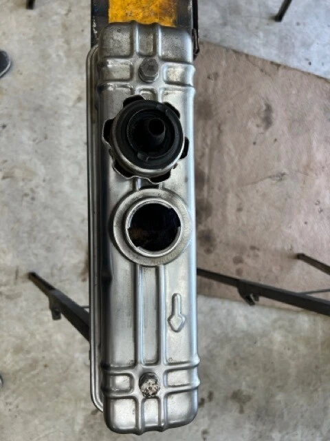 Cubierta de 16 válvulas Volvo PV 444 445 B 1946-1960 Foto 3 de 4