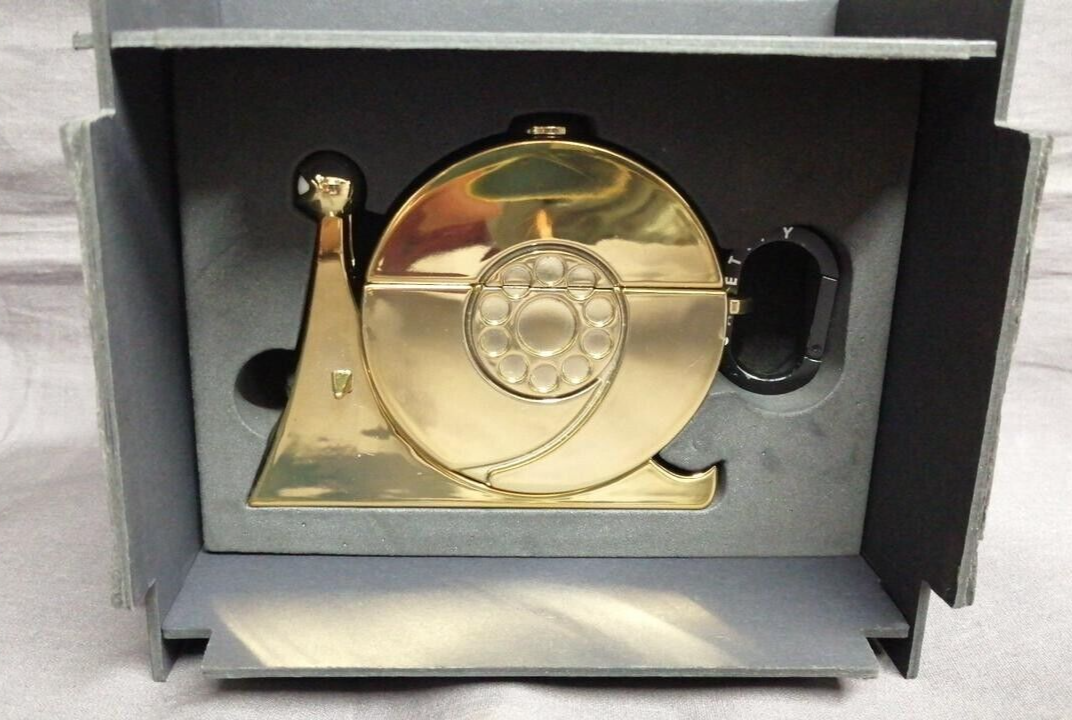 CASETiFY x One Piece Golden Transponder Snail Airpods Pro Case Collectible USED-image