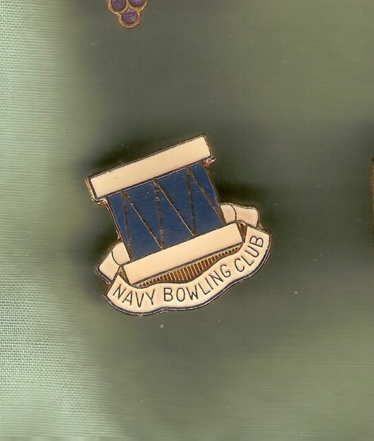 #D2. NAVY BOWLING CLUB LAPEL BADGE REPLACED CLIP