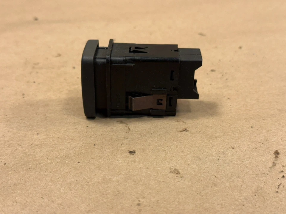 Interruptor de peligro original Land Rover Discovery 1994-1999 1 Foto 2 de 4