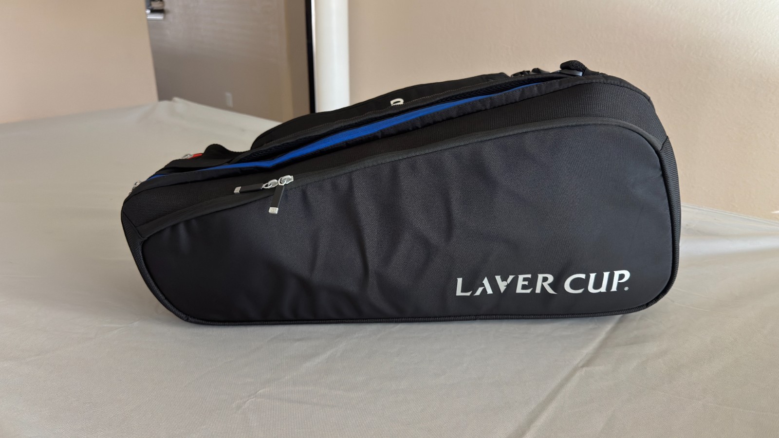 Wilson Super Tour 9PK Laver Cup  Black Tennis Backpack