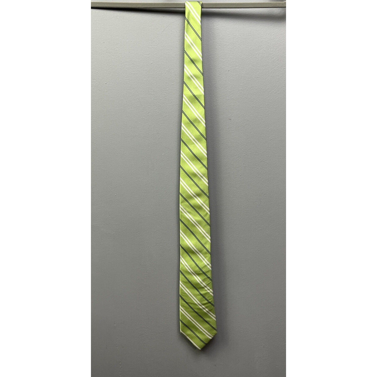NWT Tommy Hilfiger Men's 3.5" Width 100% Silk Neck Tie Green/Navy Stripe Combo
