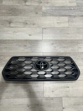 ✨2016-2021 Toyota Tacoma TRD Grille without  Emblem 53114-04250 GENUINE OEM PART