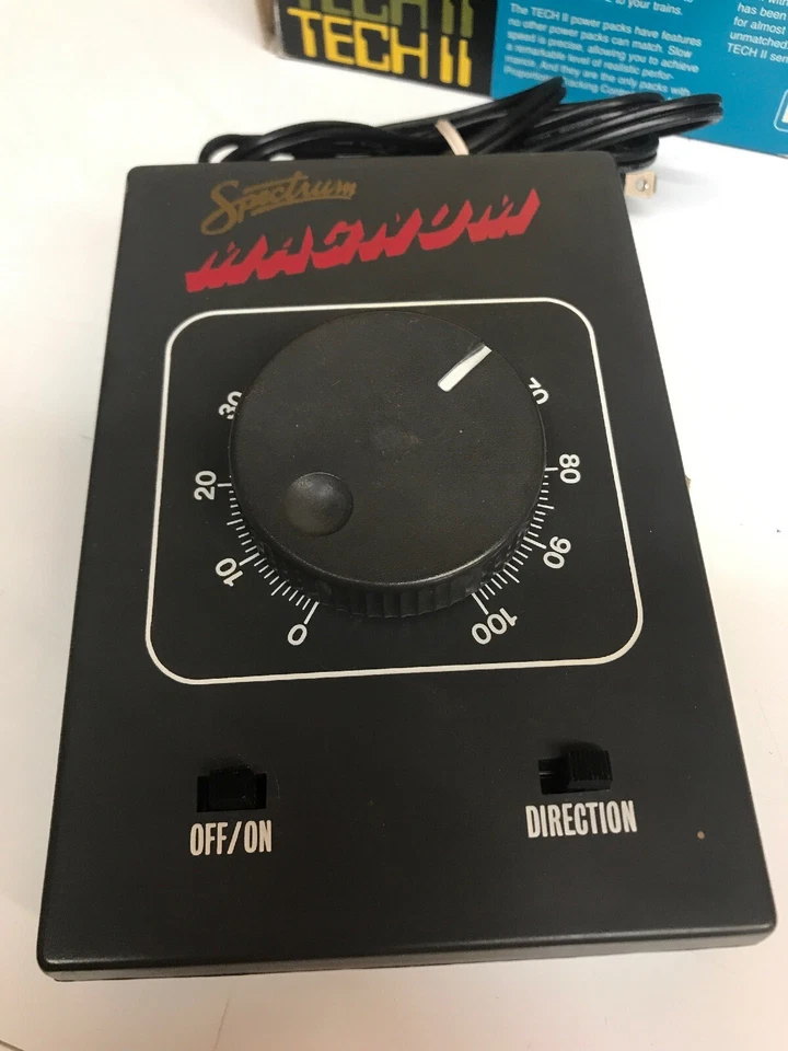 Train Hobby Transformer Spectrum Magnum Item 44-6681 and Tech 2 Box Not working - Image 2 of 4