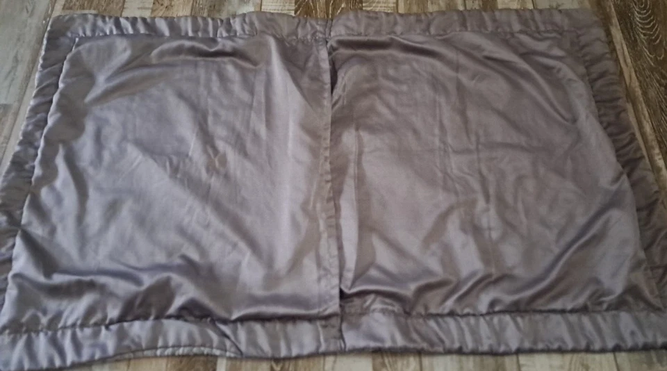 Fundas de almohada Fieldcrest de lujo plateadas estándar texturizadas suaves contemporáneas Foto 4 de 4