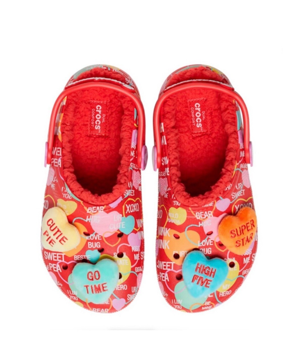 Sweethearts x CROCS Red Fuzz Lined Plush Clogs with Heart Charms NWT UNISEX Sweethearts x Crocs Valentine main image 3