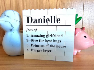Personalisierter quadratischer Block ''Name Substantiv Definition'' gedruckt auf LEGO  Steinen Geschenk