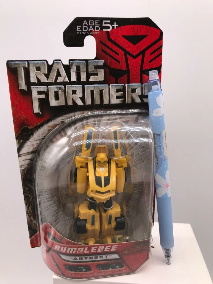 Hasbro Transformers Collectors' Club 4in Figure(2009)  Bumblebee Robot MISB - Image 2 of 4