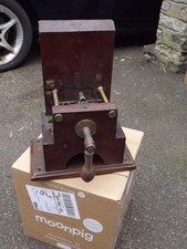 ORIGINAL  RAILWAY PEGGING BLOCK Signalling INSTRUMENT BASE PART