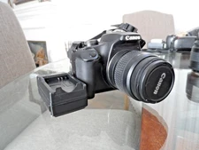 CANON EOS REBEL XS WORKING SLR DIGITAL CAMERA BUNDLE 38-76 LENS 10.1 MEGAPIXEL