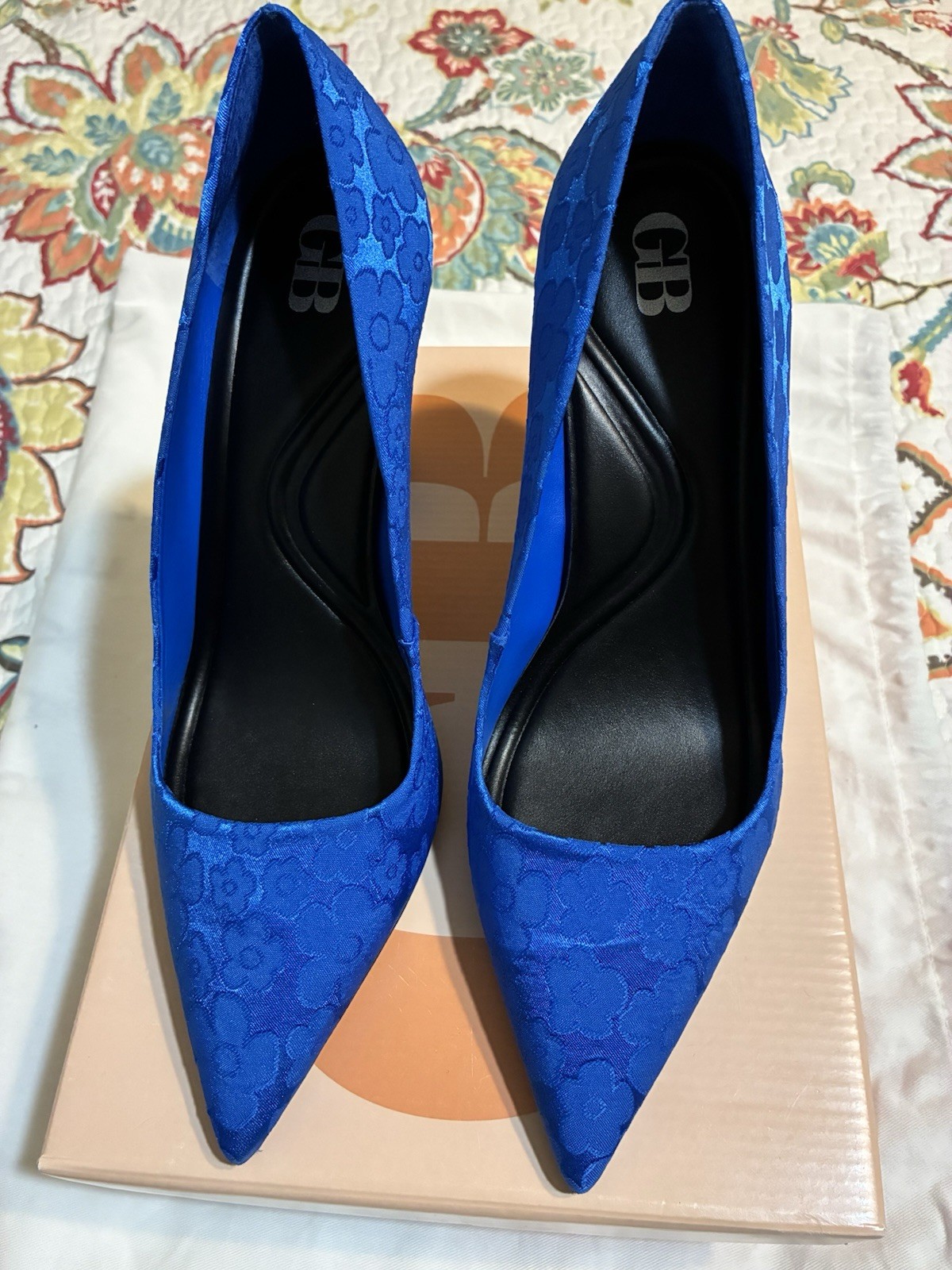 Gianni Bini Royal Blue Floral Print Women Pumps. 8.5. Jacquard Material.