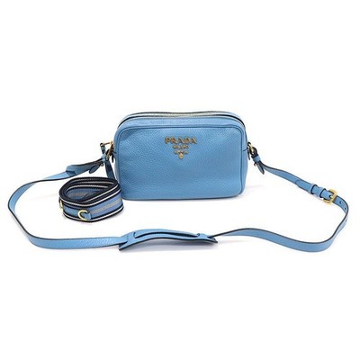 Prada Umhängetasche blau Vitello Daino Schriftzug Doppelreißverschluss 153793043