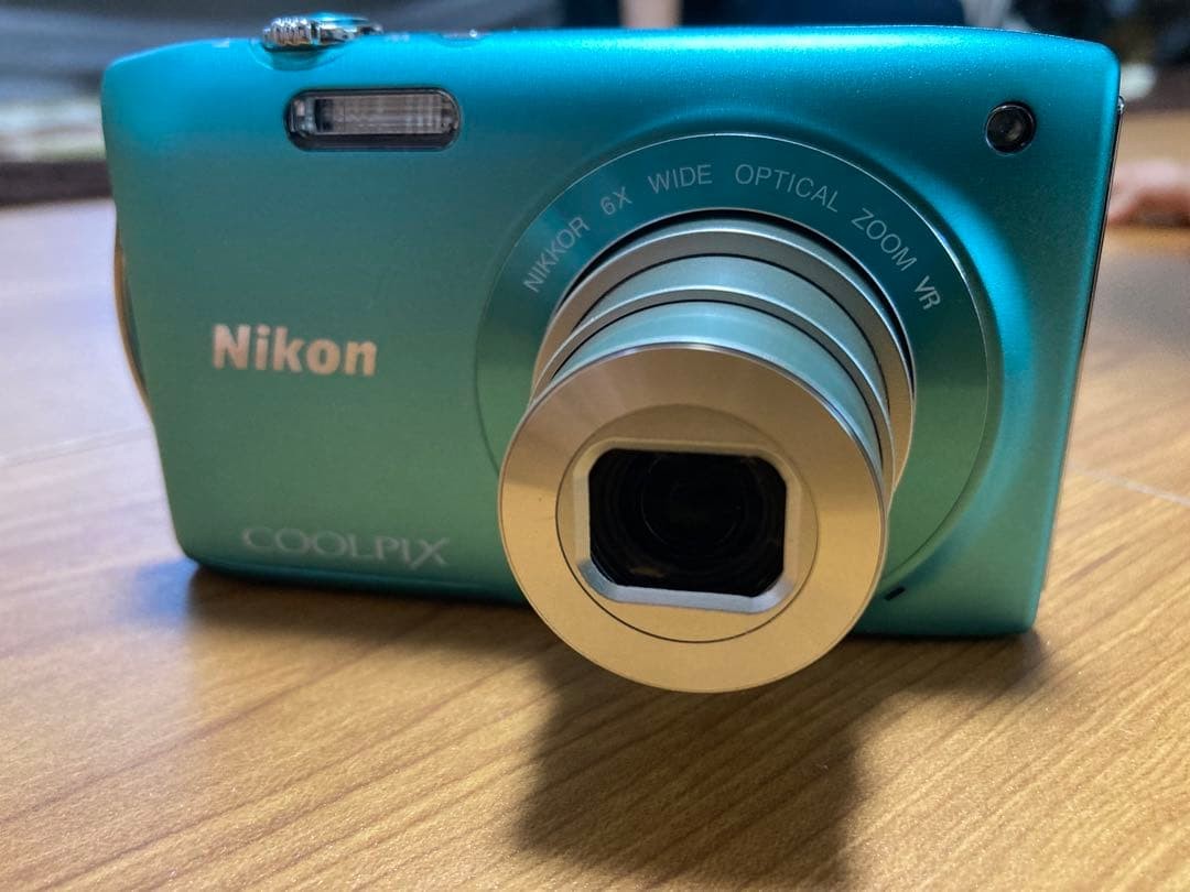 Nikon COOLPIX S3300 Green Compact Digital Camera Tested Working
