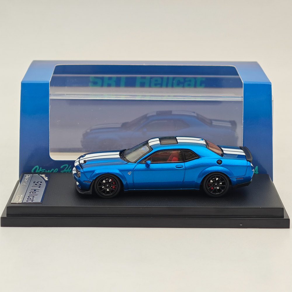 SH 1:64 Dodge Challenger SRT Hellcat Muscle Sports Diecast Model Car Collection