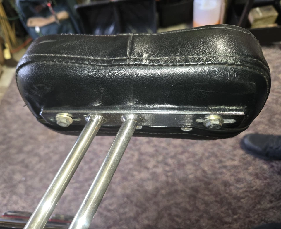 SUZUKI CAVALCADE GV1400 GV 1400 PASSENGER ARMRESTS Beautiful condition. - Image 3 of 4