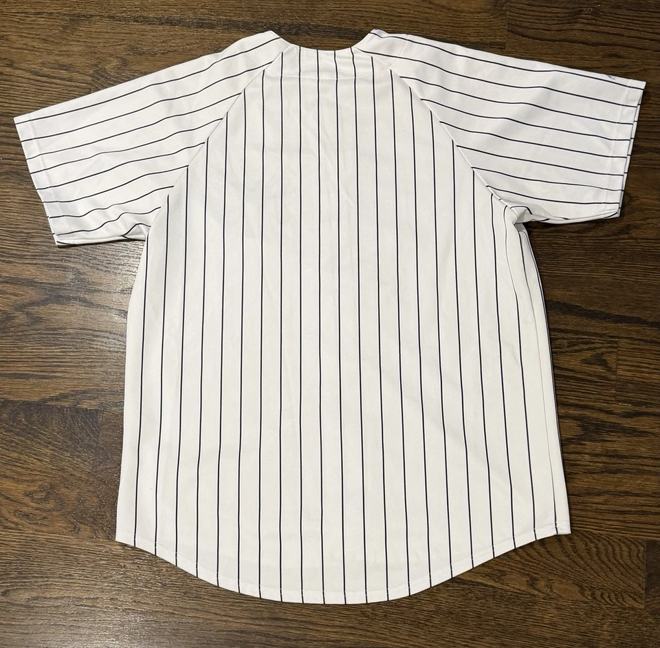 Camiseta de los Yankees de Nueva York Mediana M Blanca a Rayas Majestuosa MLB Béisbol Cosida Foto 2 de 4