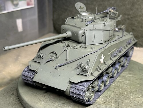 Built 1/35 Scale Model Sherman Tank. U.S. Army M4A3 76W.