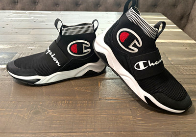 Champion Reflex Minx Slip On Sneakers Black White 6Y / Women s 7.5