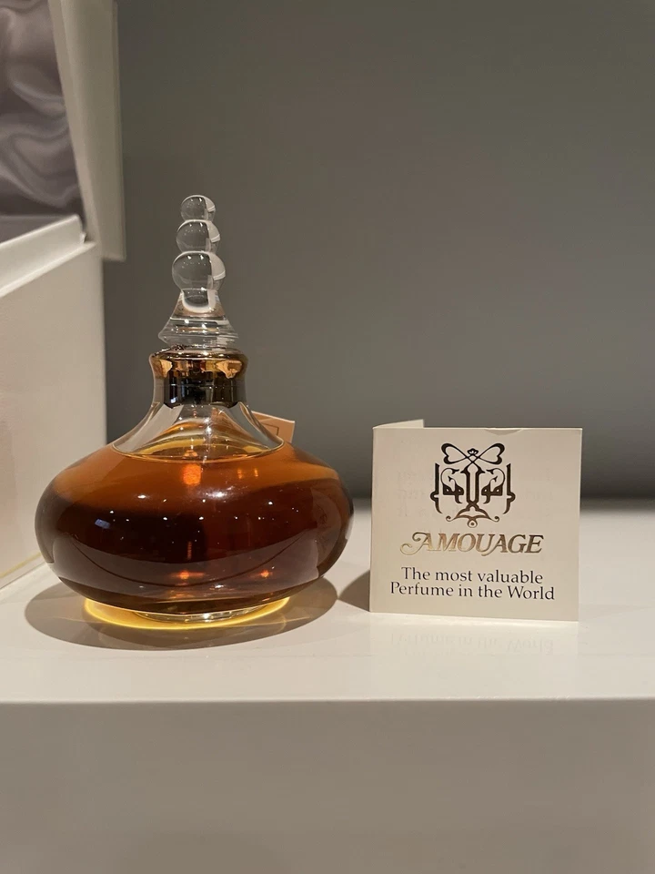 Perfume de mujer dorado Amouage frasco de cristal pulido a mano por Asprey of London 30 ml Foto 3 de 4