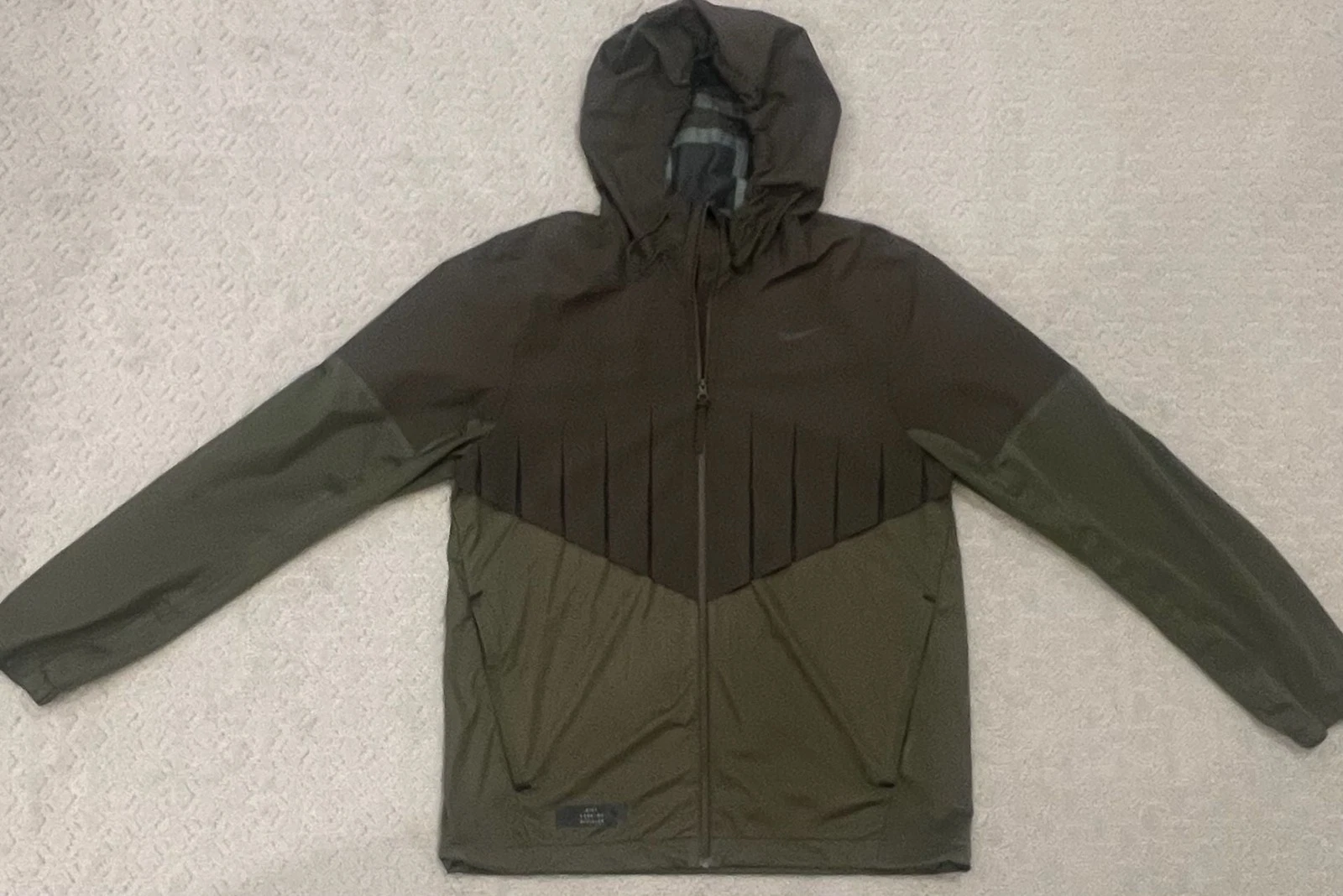 Nike Running Division Storm-FIT ADV Hooded Jacket Size Small