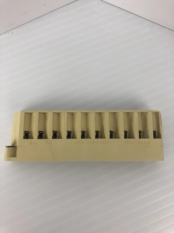 Gould Modicon MA-8202-002 Terminal Blocks 300V 10A - Lot of 10 - Image 4 of 4