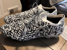 Under Armour Magnetico Elite 5 Camo FG Soccer 6000544-002 Men's 7.5 Women's 9